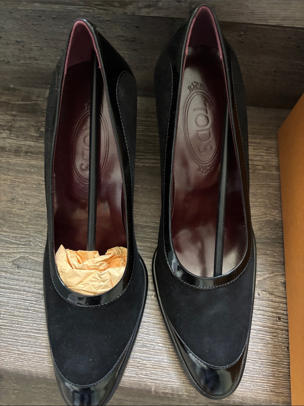 Tod's Black Suede and Patent Leather Pointed-Toe Pumps